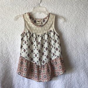 Girls size medium sleeveless dress shirt